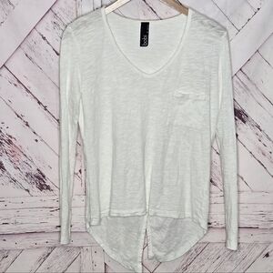 Bobi V-neck Pocket Tee Long Sleeve